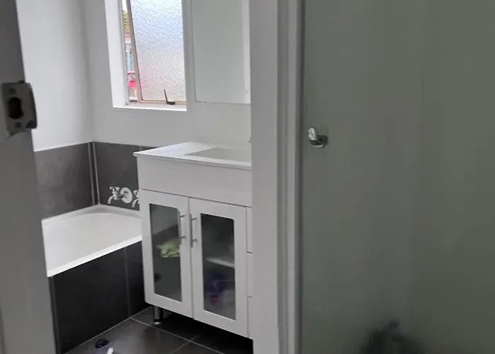 Millies Hideaway 3bedroom House *
